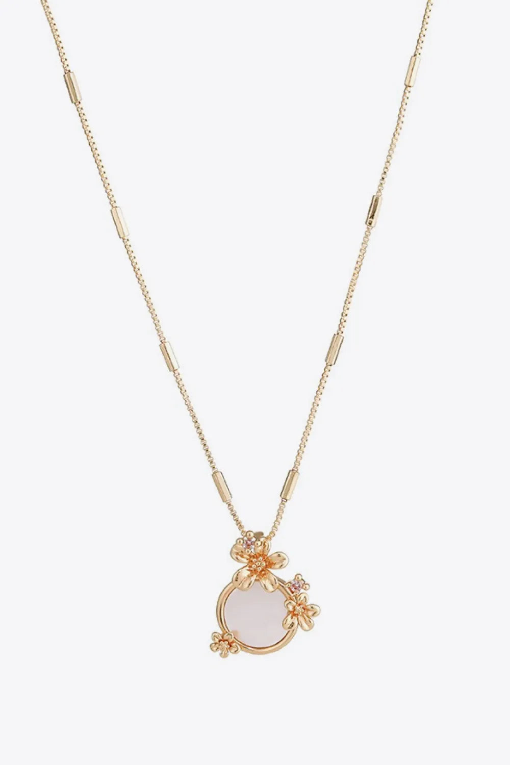 White Mother-Of-Pearl Flower Pendant Copper Necklace